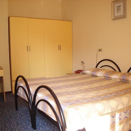 Hotel Spampatti Кастьоне-делла-Презолана Экстерьер фото