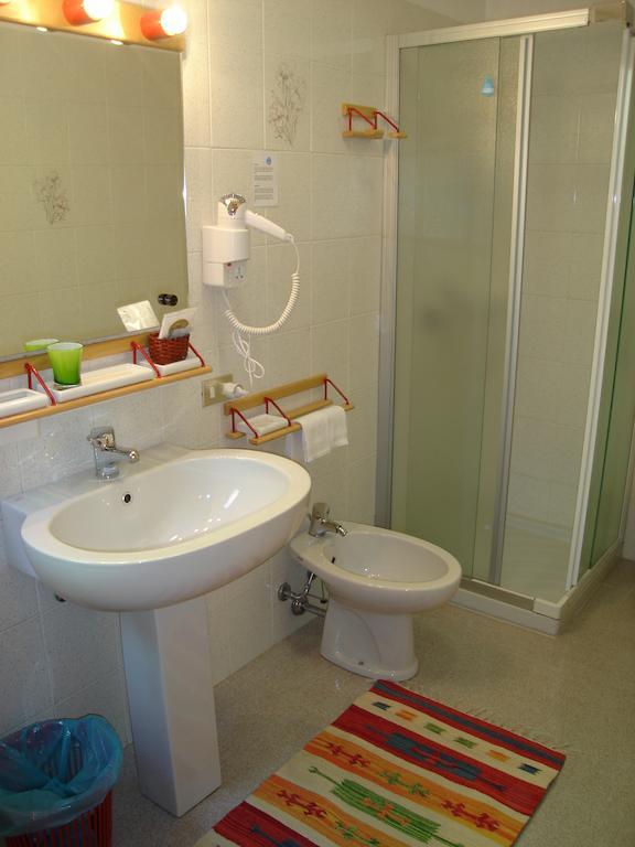 Hotel Spampatti Кастьоне-делла-Презолана Экстерьер фото